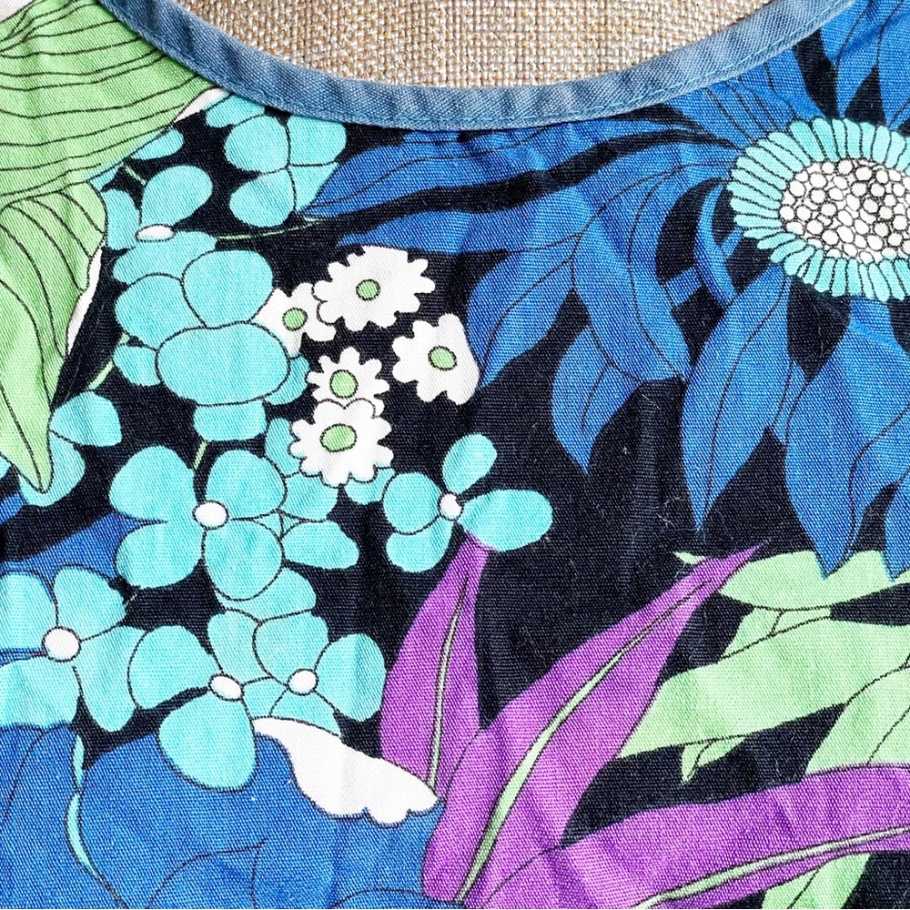 Blue Floral Vintage Pinafore Apron - Picture 16 of 17
